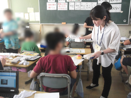 小学校家庭科｢整理・整とん｣の出前授業をおこないました！